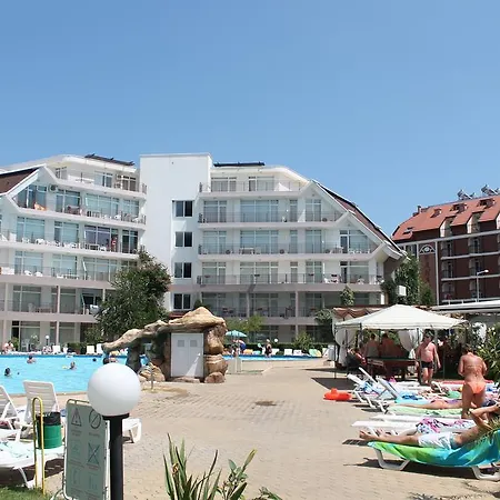 New Estate In Sun Village Apartman Napospart