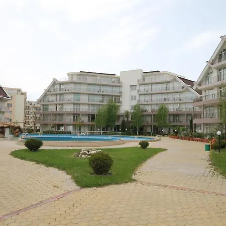 New Estate In Sun Village * Napospart