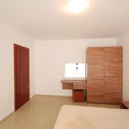 아파트 New Estate In Sun Village *